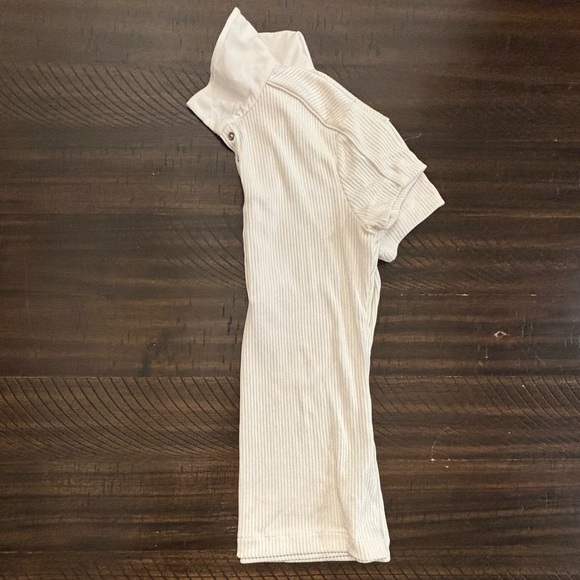 Winter white Club Monaco polyester ribbed polo. Fitted. Size small - Picture 4 of 6